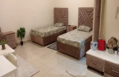 شقة - 1 حمام للايجار في مساكن كورنيش عجمان - طريق كورنيش عجمان - عجمان