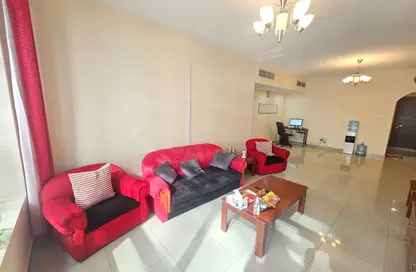 شقة - 2 غرف نوم - 3 حمامات للايجار في برج صحارى 3 - مجمع صحارى - النهدة - الشارقة