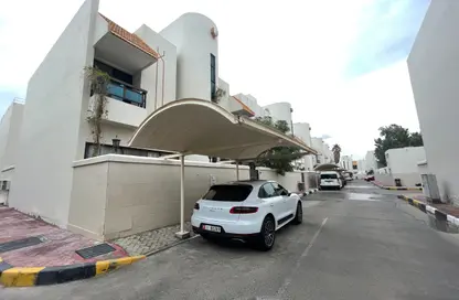 Villa - 4 Bedrooms - 5 Bathrooms for rent in Al Musalla Area - Al Karamah - Abu Dhabi