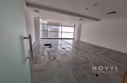 Office Space - Studio - 4 Bathrooms for rent in Shatha Tower - Dubai Media City - Dubai