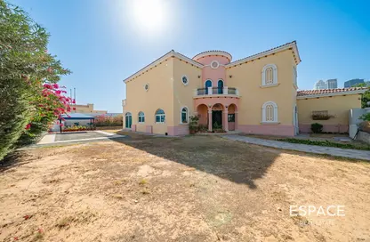 Villa - 5 Bedrooms - 5 Bathrooms for sale in Legacy - Jumeirah Park - Dubai
