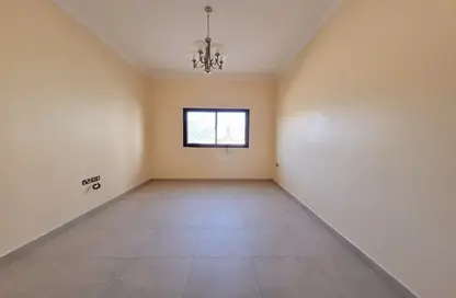 Empty Room image for: Apartment - 2 Bedrooms - 2 Bathrooms for rent in Al Mraijeb - Al Jimi - Al Ain, Image 1