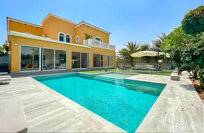 Villa - 5 Bedrooms - 6 Bathrooms for rent in Legacy - Jumeirah Park - Dubai