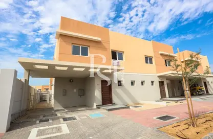 Apartment - 3 Bedrooms - 3 Bathrooms for sale in Arabian Style - Al Reef Villas - Al Reef - Abu Dhabi