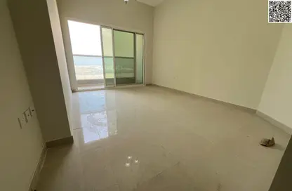 شقة - 2 غرف نوم - 3 حمامات للايجار في مدينة الإمارات - عجمان