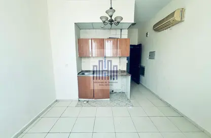 Apartment - Studio - 1 Bathroom for rent in Fire Station Road - Muwaileh - Sharjah