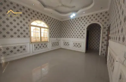 Villa - 5 Bedrooms - 7 Bathrooms for rent in Al Rawda 1 - Al Rawda - Ajman