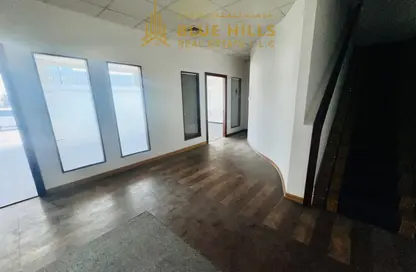 Show Room - Studio - 3 Bathrooms for rent in Al Garhoud business center - Al Garhoud - Dubai