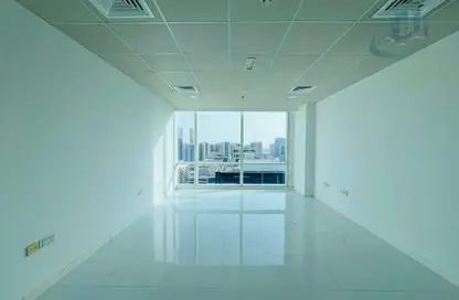 Office Space - Studio for rent in Tamani Art Tower - Business Bay - Dubai