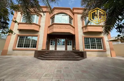 Outdoor Building image for: Villa - 4 Bedrooms - 5 Bathrooms for rent in Abu Hail Road - Abu Hail - Deira - Dubai, Image 1