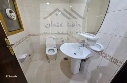 شقة - 3 غرف نوم - 4 حمامات للايجار في شارع الدفاع - أبوظبي
