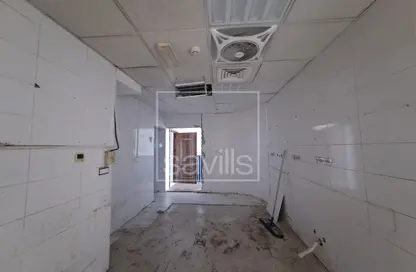 Retail - Studio for rent in Thani Yarmook Building - Halwan - Sharjah