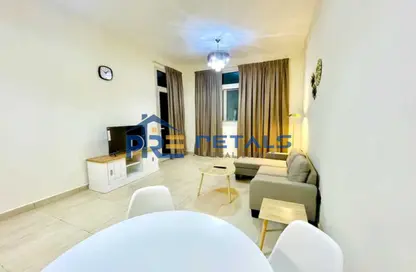 Apartment - 1 Bedroom - 2 Bathrooms for rent in Daisy - Azizi Residence - Al Furjan - Dubai