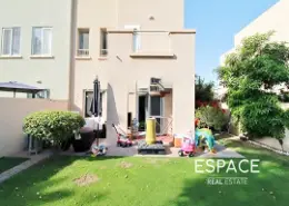 Outdoor House image for: Villa - 2 Bedrooms - 3 Bathrooms for sale in Springs 1 - The Springs - Dubai, Image 1