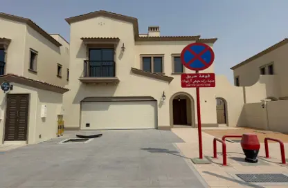 Villa - 3 Bedrooms - 4 Bathrooms for rent in Bloom Living - Zayed City (Khalifa City C) - Khalifa City - Abu Dhabi