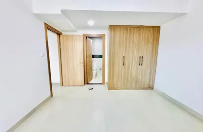 شقة - غرفة نوم - 2 حمامات للايجار في لي هواريزون ريزيدينس - المدينة العالمية المرحلة 2 - 4 الورسان - الورسان - دبي