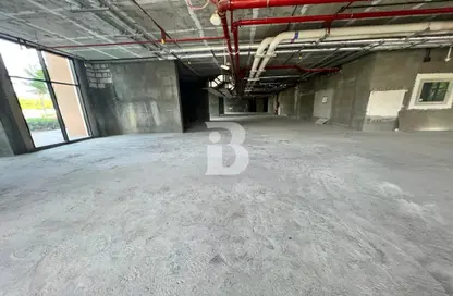 Parking image for: Retail - Studio for rent in Qamar 1 - Madinat Badr - Al Muhaisnah - Dubai, Image 1