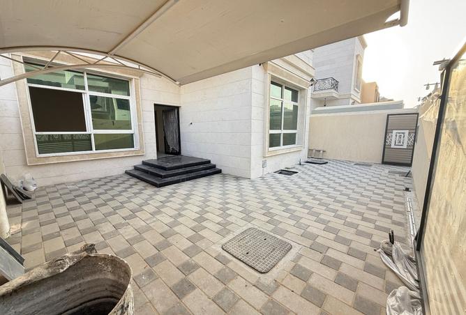 15477229 - Property Image 2