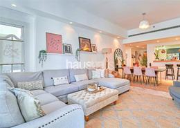 Apartment - 2 bedrooms - 2 bathrooms for sale in Marina Residences 1 - Marina Residences - Palm Jumeirah - Dubai
