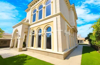 Villa - 6 Bedrooms - 6 Bathrooms for rent in Jumeirah 1 Villas - Jumeirah 1 - Jumeirah - Dubai