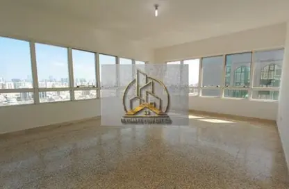 Apartment - 3 Bedrooms - 4 Bathrooms for rent in Airport Road - Abu Dhabi