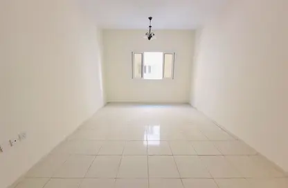 Apartment - 1 Bedroom - 2 Bathrooms for rent in Muwaileh 29 Building - Muwaileh - Sharjah