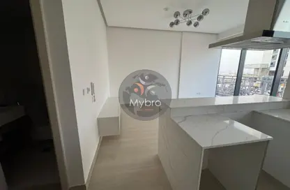 Apartment - 1 Bedroom - 2 Bathrooms for sale in The East Crest by Meteora - District 17 - Jumeirah Village Circle - Dubai