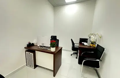 مكتب - استوديو - 1 حمام للايجار في ريد اڤينيو - منطقة القرهود - دبي