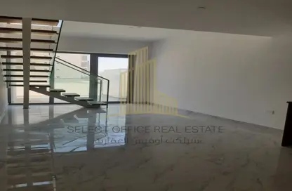 Empty Room image for: Townhouse - 2 Bedrooms - 2 Bathrooms for sale in Oasis 1 - Oasis Residences - Masdar City - Abu Dhabi, Image 1