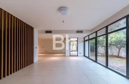 Villa - 4 Bedrooms - 6 Bathrooms for rent in West Yas - Yas Island - Abu Dhabi