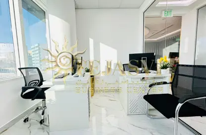 مكتب - استوديو - 1 حمام للايجار في الشندغة - دبي