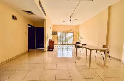 Apartment - 2 Bedrooms - 2 Bathrooms for rent in Al Hamriya - Bur Dubai - Dubai