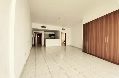 Apartment - Studio - 1 Bathroom for rent in Skycourts Tower B - Skycourts Towers - Dubai Land - Dubai