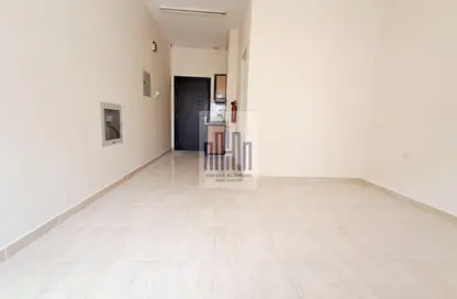 Apartment - Studio - 1 Bathroom for rent in Fire Station Road - Muwaileh - Sharjah