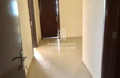 شقة - 3 غرف نوم - 3 حمامات للايجار في برج منازل 5 - شارع التعاون - التعاون - الشارقة