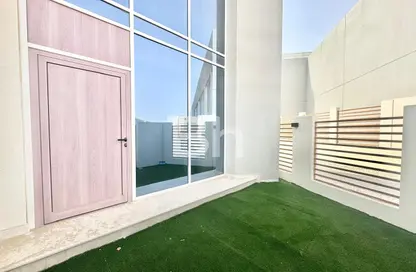 تاون هاوس - غرفة نوم - 2 حمامات للايجار في روكان 3 - دبي لاند - دبي