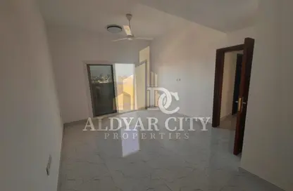 شقة - 2 غرف نوم - 3 حمامات للايجار في 3 المويهات - المويهات - عجمان