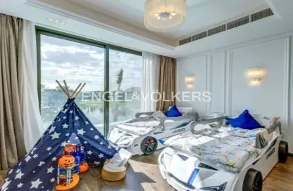Villa - 5 Bedrooms - 6 Bathrooms for rent in Cluster 15 - Jumeirah Islands - Dubai