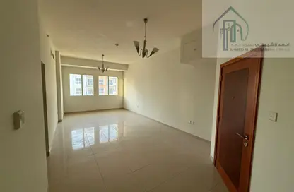 Apartment - 3 Bedrooms - 4 Bathrooms for rent in CBD (Central Business District) - International City - Dubai