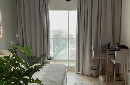 Apartment - Studio - 1 Bathroom for rent in Burj Al Nujoom - Downtown Dubai - Dubai
