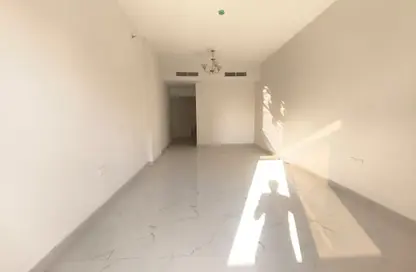 Apartment - 2 Bedrooms - 3 Bathrooms for rent in Muwaileh Commercial - Sharjah