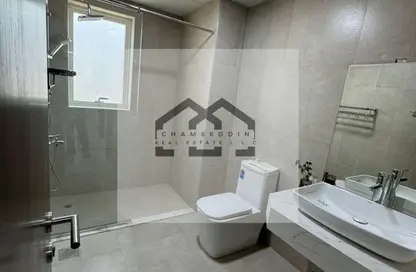 شقة - غرفة نوم - 2 حمامات للبيع في قرية الاميرة - الياسمين - عجمان