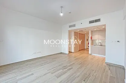 Apartment - Studio - 1 Bathroom for rent in Waters Edge - Yas Island - Abu Dhabi
