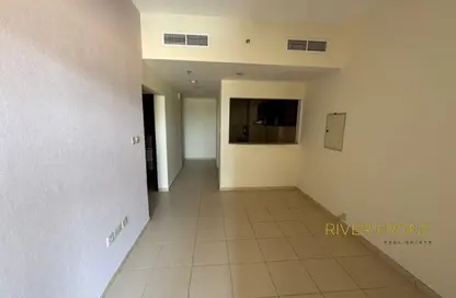 Apartment - 1 Bedroom - 2 Bathrooms for rent in Mazaya 1 - Queue Point - Dubai Land - Dubai