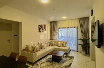 شقة - غرفة نوم - 2 حمامات للايجار في مساكن كورنيش عجمان - طريق كورنيش عجمان - عجمان