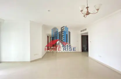 Apartment - 3 Bedrooms - 4 Bathrooms for rent in Al Taawun Street - Al Taawun - Sharjah