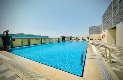 شقة - 2 غرف نوم - 3 حمامات للايجار في برج دوجا - شارع الشيخ زايد - دبي