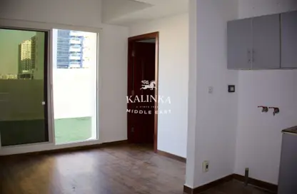 شقة - غرفة نوم - 2 حمامات للايجار في مسكن الامير - منطقة 11 - قرية الجميرا سركل - دبي شقة - غرفة نوم - 2 حمامات للايجار في مسكن الامير - منطقة 11 - قرية الجميرا سركل - دبي