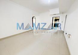 صورةغرفة فارغة لـ: شقة - 2 غرف نوم - 2 حمامات للكراء في الشامخة - أبوظبي, صورة 1