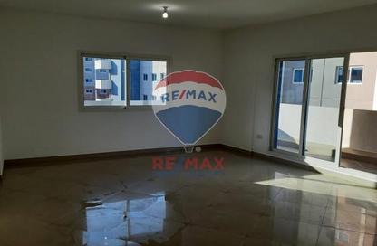Apartment - 3 Bedrooms - 3 Bathrooms for sale in Tower 5 - Al Reef Downtown - Al Reef - Abu Dhabi